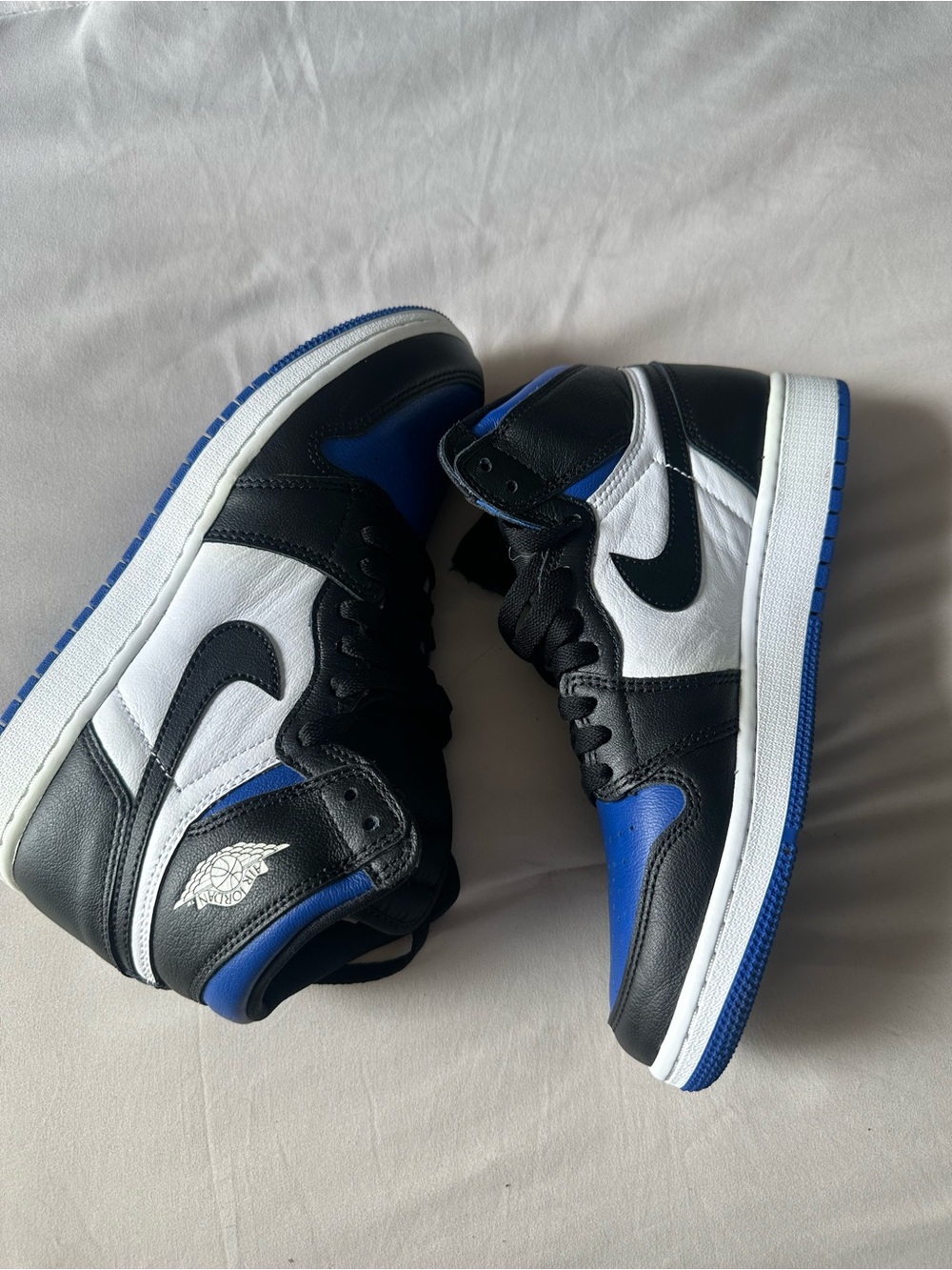 Nike Air Jordan 1 - Black White Blue - Picture 4 of 5